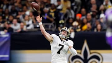 NEW ORLEANS, LOUISIANA - JANUARY 05: Taysom Hill #7 of the New Orleans Saints throws a pass during the first half against the Minnesota Vikings in the NFC Wild Card Playoff game at Mercedes Benz Superdome on January 05, 2020 in New Orleans, Louisiana. (Photo by Kevin C. Cox/Getty Images)