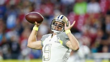 GLENDALE, AZ - JANUARY 25: Team Carter quarterback Drew Brees #9 of the New Orleans Saints warms up before the 2015 Pro Bowl at University of Phoenix Stadium on January 25, 2015 in Glendale, Arizona. (Photo by Christian Petersen/Getty Images)