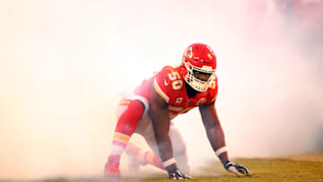 Jan 20, 2019; Kansas City, MO, USA; Kansas City Chiefs linebacker Justin Houston (50) against the New England Patriots during the AFC championship game at Arrowhead Stadium. Mandatory Credit: Mark J. Rebilas-USA TODAY Sports