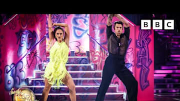 Vicky Pattison & Kai Widdrington Jive to Sound of the Underground by Girls Aloud✨ BBC Strictly 2025