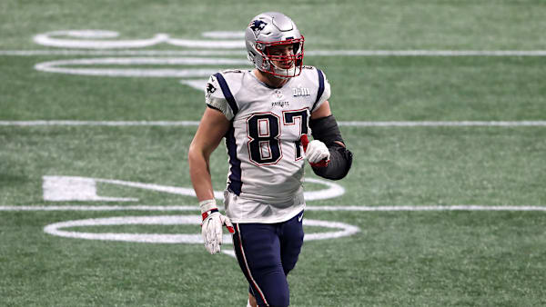 ATLANTA, GEORGIA - FEBRUARY 03: Rob Gronkowski #87 of the New England Patriots reacts against the Los Angeles Rams during the second half during Super Bowl LIII at Mercedes-Benz Stadium on February 03, 2019 in Atlanta, Georgia. (Photo by Streeter Lecka/Getty Images) ATLANTA, GEORGIA - FEBRUARY 03: Rob Gronkowski #87 of the New England Patriots reacts against the Los Angeles Rams during the second half during Super Bowl LIII at Mercedes-Benz Stadium on February 03, 2019 in Atlanta, Georgia. (Photo by Streeter Lecka/Getty Images)