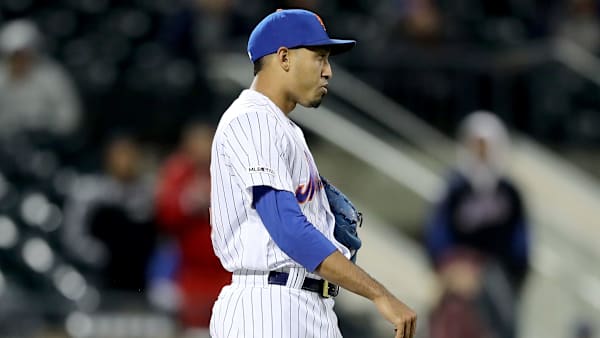 NEW YORK, NEW YORK - APRIL 29: Edwin Diaz #39 of the New York Mets reacts after giving up the game winning home run to Jesse Winker of the Cincinnati Reds in the ninth inning at Citi Field on April 29, 2019 in the Flushing neighborhood of the Queens borough of New York City.The Cincinnati Reds defeated the New York Mets 5-4. (Photo by Elsa/Getty Images) NEW YORK, NEW YORK - APRIL 29: Edwin Diaz #39 of the New York Mets reacts after giving up the game winning home run to Jesse Winker of the Cincinnati Reds in the ninth inning at Citi Field on April 29, 2019 in the Flushing neighborhood of the Queens borough of New York City.The Cincinnati Reds defeated the New York Mets 5-4. (Photo by Elsa/Getty Images)