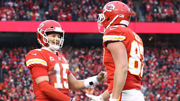 Patrick Mahomes, Travis Kelce Patrick Mahomes, Travis Kelce