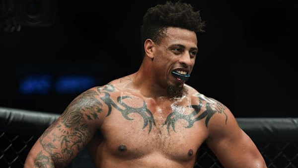 Greg Hardy vs Juan Adams UFC Betting Lines, Odds, Trends ...