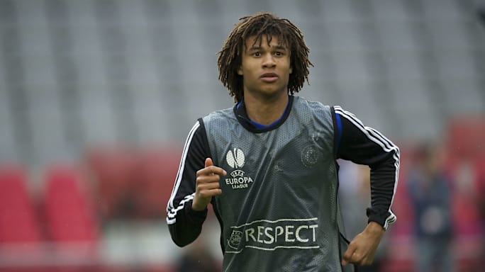 Manchester City Chelsea Frontrunners In Race To Sign Nathan Ake 90min