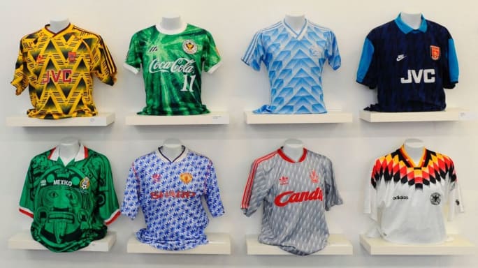 Manchester United S 90s Inspired 2021 22 Away Shirt Leaked Online