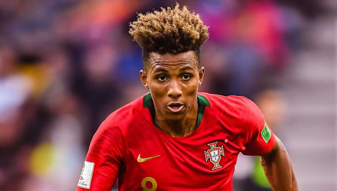 Tottenham Complete Loan Signing Of Benfica Midfielder Gedson Fernandes 90min