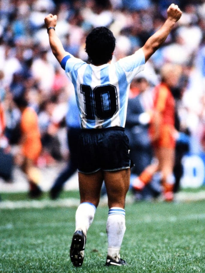 maradona 10 shirt