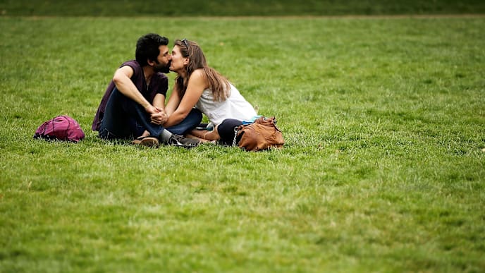 LONDON, ENGLAND - JUNE 19: Members of the public enjoy the hot weather in St James Park on June 19, 2013 in London, England. Whilst the country is currently experiencing high temperatures, there has been a prediction that Britain may be expecting up to 10 years of rainy summers due to warming of the North Atlantic waters. (Photo by Matthew Lloyd/Getty Images) LONDON, ENGLAND - JUNE 19: Members of the public enjoy the hot weather in St James Park on June 19, 2013 in London, England. Whilst the country is currently experiencing high temperatures, there has been a prediction that Britain may be expecting up to 10 years of rainy summers due to warming of the North Atlantic waters. (Photo by Matthew Lloyd/Getty Images)