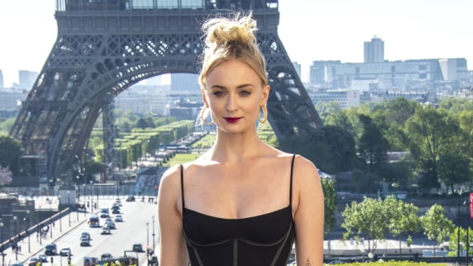 PARIS, FRANCE - APRIL 26: (L-R) Actress Sophie Turner attends the "X-Men Dark Phoenix" Photocall At Cafe De L'Homme on April 26, 2019 in Paris, France. (Photo by Kristy Sparow/Getty Images For Twentieth Century Fox) PARIS, FRANCE - APRIL 26: (L-R) Actress Sophie Turner attends the "X-Men Dark Phoenix" Photocall At Cafe De L'Homme on April 26, 2019 in Paris, France. (Photo by Kristy Sparow/Getty Images For Twentieth Century Fox)