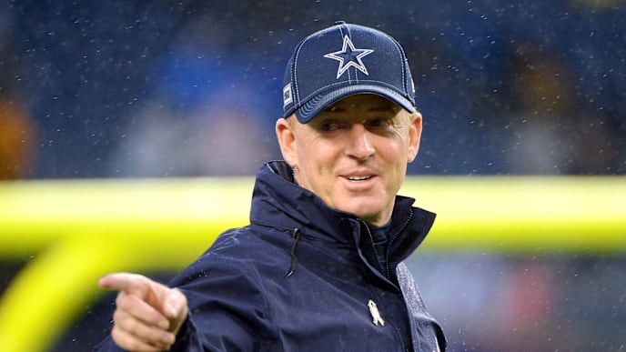 FOXBOROUGH, MASSACHUSETTS - NOVEMBER 24: Head coach Jason Garrett of the Dallas Cowboys gestures before the game against the New England Patriots at Gillette Stadium on November 24, 2019 in Foxborough, Massachusetts. (Photo by Kathryn Riley/Getty Images) FOXBOROUGH, MASSACHUSETTS - NOVEMBER 24: Head coach Jason Garrett of the Dallas Cowboys gestures before the game against the New England Patriots at Gillette Stadium on November 24, 2019 in Foxborough, Massachusetts. (Photo by Kathryn Riley/Getty Images)
