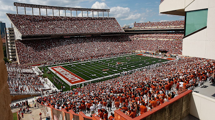 Biggest College Football Stadiums By Capacity In 2019 Season