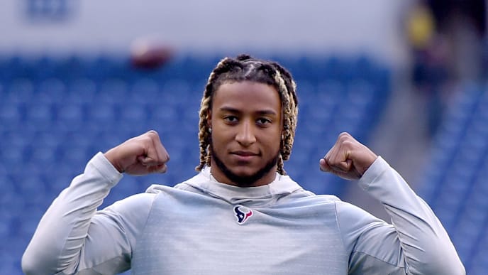 INDIANAPOLIS, IN - OCTOBER 20: Will Fuller #15 of the Houston Texans warms up before the start of the game against the Indianapolis Colts at Lucas Oil Stadium on October 20, 2019 in Indianapolis, Indiana. (Photo by Bobby Ellis/Getty Images) INDIANAPOLIS, IN - OCTOBER 20: Will Fuller #15 of the Houston Texans warms up before the start of the game against the Indianapolis Colts at Lucas Oil Stadium on October 20, 2019 in Indianapolis, Indiana. (Photo by Bobby Ellis/Getty Images)