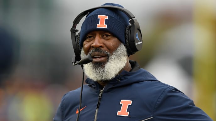 4 College Football Head Coaches That Could Be Looking For