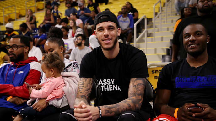 LONG BEACH, CALIFORNIA - AUGUST 17: Lonzo Ball attends Jordan Bell Hosts 1st Annual Celebrity Basketball Game Benefitting Race To Erase MS at California State University Long Beach on August 17, 2019 in Long Beach, California. (Photo by Phillip Faraone/Getty Images for Race to Erase MS) LONG BEACH, CALIFORNIA - AUGUST 17: Lonzo Ball attends Jordan Bell Hosts 1st Annual Celebrity Basketball Game Benefitting Race To Erase MS at California State University Long Beach on August 17, 2019 in Long Beach, California. (Photo by Phillip Faraone/Getty Images for Race to Erase MS)
