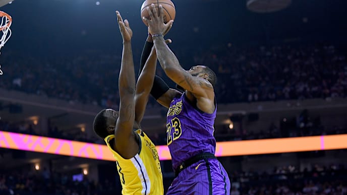 OAKLAND, CA - DECEMBER 25: LeBron James #23 of the Los Angeles Lakers goes up to shoot and gets fouled by Draymond Green #23 of the Golden State Warriors during the first half of their NBA Basketball game at ORACLE Arena on December 25, 2018 in Oakland, California. NOTE TO USER: User expressly acknowledges and agrees that, by downloading and or using this photograph, User is consenting to the terms and conditions of the Getty Images License Agreement. (Photo by Thearon W. Henderson/Getty Images) OAKLAND, CA - DECEMBER 25: LeBron James #23 of the Los Angeles Lakers goes up to shoot and gets fouled by Draymond Green #23 of the Golden State Warriors during the first half of their NBA Basketball game at ORACLE Arena on December 25, 2018 in Oakland, California. NOTE TO USER: User expressly acknowledges and agrees that, by downloading and or using this photograph, User is consenting to the terms and conditions of the Getty Images License Agreement. (Photo by Thearon W. Henderson/Getty Images)