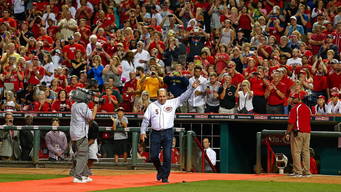 CINCINNATI, OH - AUGUST 08: Former Cincinnati Reds player Johnny Bench waves to the fans during a ceremony recognizing over 20 members of the team's Hall of Fame after the completion of the game between the Cincinnati Reds and the Miami Marlins at Great American Ball Park on August 8, 2014 in Cincinnati, Ohio. Miami defeated Cincinnati 2-1. (Photo by Kirk Irwin/Getty Images) CINCINNATI, OH - AUGUST 08: Former Cincinnati Reds player Johnny Bench waves to the fans during a ceremony recognizing over 20 members of the team's Hall of Fame after the completion of the game between the Cincinnati Reds and the Miami Marlins at Great American Ball Park on August 8, 2014 in Cincinnati, Ohio. Miami defeated Cincinnati 2-1. (Photo by Kirk Irwin/Getty Images)