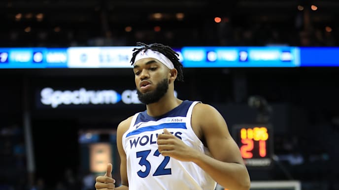 CHARLOTTE, NORTH CAROLINA - OCTOBER 25: Karl-Anthony Towns #32 of the Minnesota Timberwolves during their game at Spectrum Center on October 25, 2019 in Charlotte, North Carolina. NOTE TO USER: User expressly acknowledges and agrees that, by downloading and or using this photograph, User is consenting to the terms and conditions of the Getty Images License Agreement. (Photo by Streeter Lecka/Getty Images) CHARLOTTE, NORTH CAROLINA - OCTOBER 25: Karl-Anthony Towns #32 of the Minnesota Timberwolves during their game at Spectrum Center on October 25, 2019 in Charlotte, North Carolina. NOTE TO USER: User expressly acknowledges and agrees that, by downloading and or using this photograph, User is consenting to the terms and conditions of the Getty Images License Agreement. (Photo by Streeter Lecka/Getty Images)