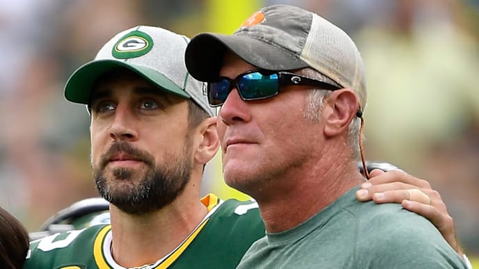 Aaron Rodgers Is Still Chasing Brett Favre S Packers Legacy