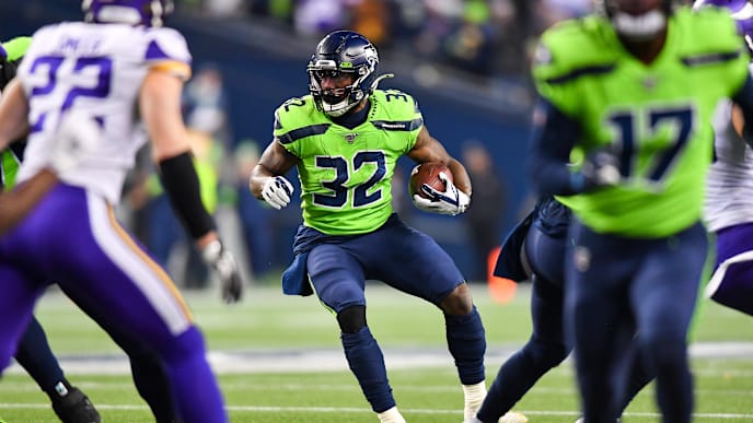 Chris Carson made sure Rashaad Penny got a chance to score a touchdown on MNF against the Vikings Chris Carson made sure Rashaad Penny got a chance to score a touchdown on MNF against the Vikings