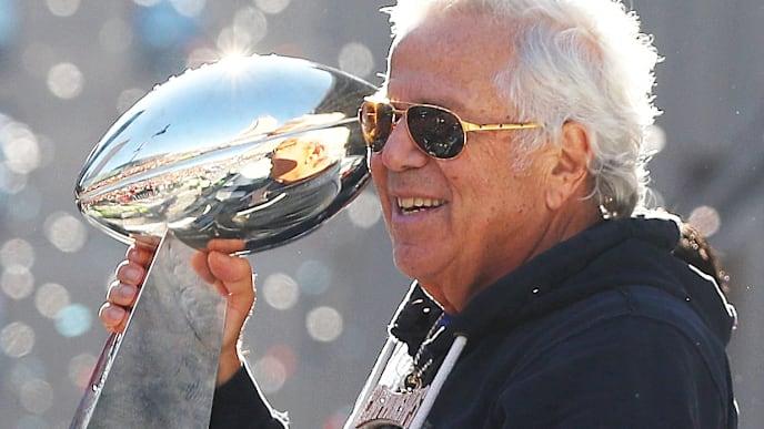 BOSTON, MASSACHUSETTS - FEBRUARY 05: Patriots owner Robert Kraft celebrates on Cambridge street during the New England Patriots Victory Parade on February 05, 2019 in Boston, Massachusetts. (Photo by Maddie Meyer/Getty Images) BOSTON, MASSACHUSETTS - FEBRUARY 05: Patriots owner Robert Kraft celebrates on Cambridge street during the New England Patriots Victory Parade on February 05, 2019 in Boston, Massachusetts. (Photo by Maddie Meyer/Getty Images)