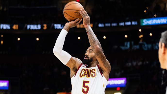 CLEVELAND, OH - NOVEMBER 7: JR Smith #5 of the Cleveland Cavaliers shoots a three during the second half against the Oklahoma City Thunder at Quicken Loans Arena on November 7, 2018 in Cleveland, Ohio. The Thunder defeated the Cavaliers 95-86. NOTE TO USER: User expressly acknowledges and agrees that, by downloading and/or using this photograph, user is consenting to the terms and conditions of the Getty Images License Agreement. (Photo by Jason Miller/Getty Images) CLEVELAND, OH - NOVEMBER 7: JR Smith #5 of the Cleveland Cavaliers shoots a three during the second half against the Oklahoma City Thunder at Quicken Loans Arena on November 7, 2018 in Cleveland, Ohio. The Thunder defeated the Cavaliers 95-86. NOTE TO USER: User expressly acknowledges and agrees that, by downloading and/or using this photograph, user is consenting to the terms and conditions of the Getty Images License Agreement. (Photo by Jason Miller/Getty Images)
