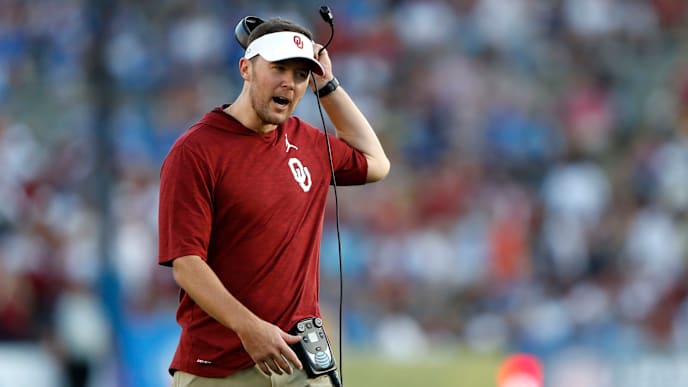 LOS ANGELES, CALIFORNIA - SEPTEMBER 14: Head coach Lincoln Riley of the Oklahoma Sooners looks on during the first half of a game against the UCLA Bruins on at the Rose Bowl on September 14, 2019 in Los Angeles, California. (Photo by Sean M. Haffey/Getty Images) LOS ANGELES, CALIFORNIA - SEPTEMBER 14: Head coach Lincoln Riley of the Oklahoma Sooners looks on during the first half of a game against the UCLA Bruins on at the Rose Bowl on September 14, 2019 in Los Angeles, California. (Photo by Sean M. Haffey/Getty Images)