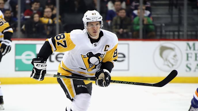 NEW YORK, NEW YORK - NOVEMBER 07: Sidney Crosby #87 of the Pittsburgh Penguins skates against the New York Islanders at the Barclays Center on November 07, 2019 in the Brooklyn borough of New York City. The Penguins defeated the Islanders 4-3 in overtime. (Photo by Bruce Bennett/Getty Images) NEW YORK, NEW YORK - NOVEMBER 07: Sidney Crosby #87 of the Pittsburgh Penguins skates against the New York Islanders at the Barclays Center on November 07, 2019 in the Brooklyn borough of New York City. The Penguins defeated the Islanders 4-3 in overtime. (Photo by Bruce Bennett/Getty Images)