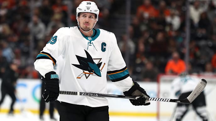 ANAHEIM, CALIFORNIA - OCTOBER 05: Logan Couture #39 of the San Jose Sharks looks on during the second period of a game against the Anaheim Ducks at Honda Center on October 05, 2019 in Anaheim, California. (Photo by Sean M. Haffey/Getty Images) ANAHEIM, CALIFORNIA - OCTOBER 05: Logan Couture #39 of the San Jose Sharks looks on during the second period of a game against the Anaheim Ducks at Honda Center on October 05, 2019 in Anaheim, California. (Photo by Sean M. Haffey/Getty Images)