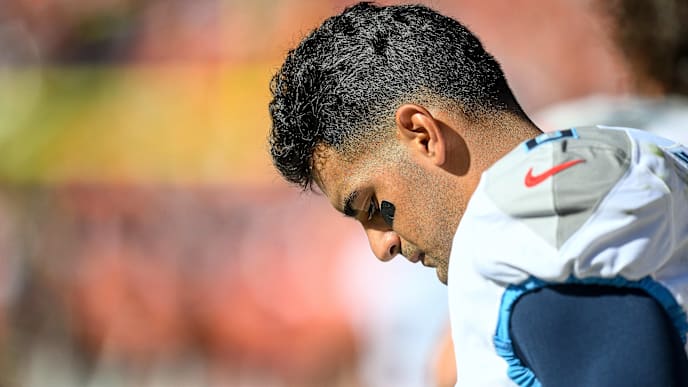 DENVER, CO - OCTOBER 13: Marcus Mariota #8 of the Tennessee Titans stands in the bench area during a game against the Denver Broncos at Empower Field at Mile High on October 13, 2019 in Denver, Colorado. (Photo by Dustin Bradford/Getty Images) DENVER, CO - OCTOBER 13: Marcus Mariota #8 of the Tennessee Titans stands in the bench area during a game against the Denver Broncos at Empower Field at Mile High on October 13, 2019 in Denver, Colorado. (Photo by Dustin Bradford/Getty Images)