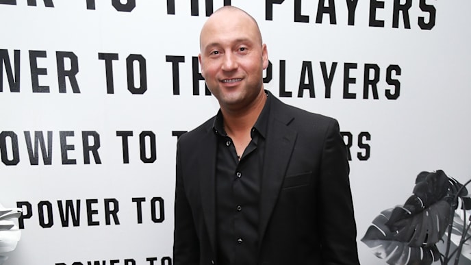 STUDIO CITY, CA - JULY 17: Derek Jeter attends Players' Night Out 2018 hosted by The Players' Tribune on July 17, 2018 in Studio City, California. (Photo by Leon Bennett/Getty Images for The Players' Tribune) STUDIO CITY, CA - JULY 17: Derek Jeter attends Players' Night Out 2018 hosted by The Players' Tribune on July 17, 2018 in Studio City, California. (Photo by Leon Bennett/Getty Images for The Players' Tribune)