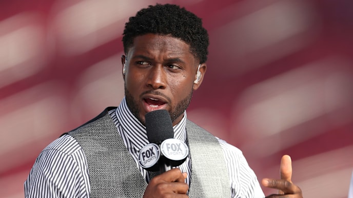 LOS ANGELES, CALIFORNIA - SEPTEMBER 20: Former USC running back Reggie Bush attends the USC game against Utah as a guest on the pregame show on Fox Sports at Los Angeles Memorial Coliseum on September 20, 2019 in Los Angeles, California. (Photo by Meg Oliphant/Getty Images) LOS ANGELES, CALIFORNIA - SEPTEMBER 20: Former USC running back Reggie Bush attends the USC game against Utah as a guest on the pregame show on Fox Sports at Los Angeles Memorial Coliseum on September 20, 2019 in Los Angeles, California. (Photo by Meg Oliphant/Getty Images)