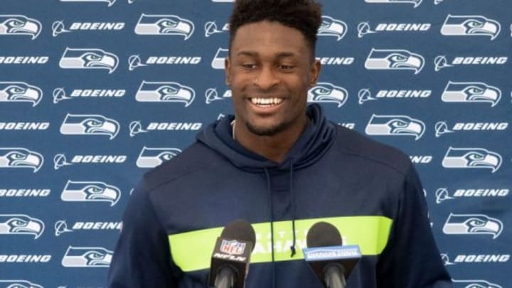 Seahawks Rookie Dk Metlcalf Debuted A Pacifier Mouth Guard