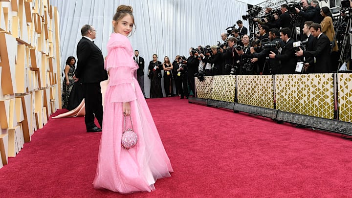 Julia Butters en la alfombra roja de los Oscars 2020