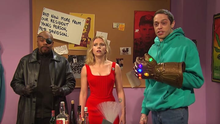 Kenan Thompson, Scarlett Johansson, and Pete Davidson on 'Saturday Night Live' Kenan Thompson, Scarlett Johansson, and Pete Davidson on 'Saturday Night Live'