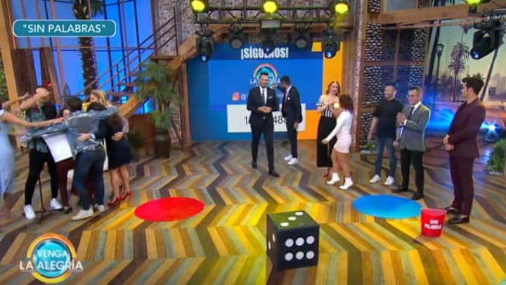 "Venga la Alegría" es un programa de Tv Azteca "Venga la Alegría" es un programa de Tv Azteca