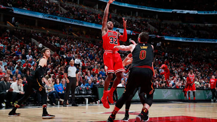 CHICAGO, IL - DECEMBER 4: Kris Dunn #32 of the Chicago Bulls shoots the ball against the Cleveland Cavaliers on December 4, 2017 at the United Center in Chicago, Illinois. NOTE TO USER: User expressly acknowledges and agrees that, by downloading and or using this Photograph, user is consenting to the terms and conditions of the Getty Images License Agreement. Mandatory Copyright Notice: Copyright 2017 NBAE (Photo by Jeff Haynes/NBAE via Getty Images)