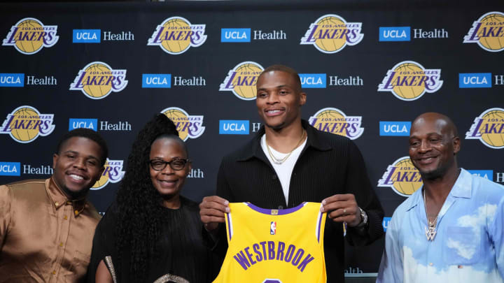 Kirby Lee-USA TODAY Sports – Los Angeles Lakers