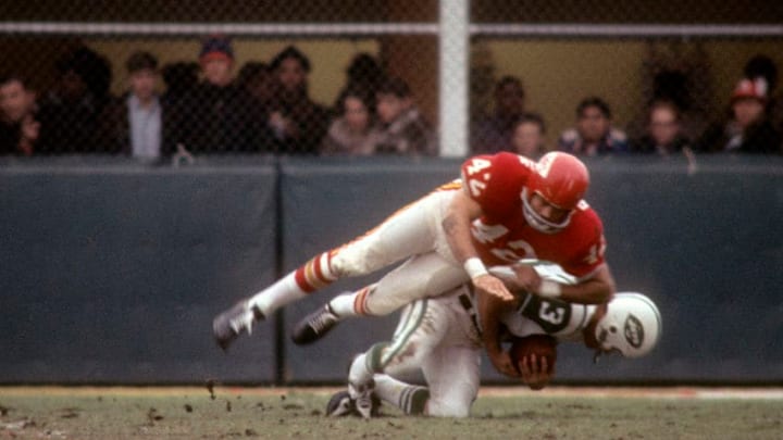 NEW YORK - CIRCA 1969: Johnny Robinson NEW YORK - CIRCA 1969: Johnny Robinson