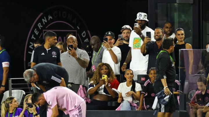 FORT LAUDERDALE, FLORIDA - JULY 21: (L-R) Manager Gerardo Martino of Inter Miami CF talks with Lionel Messi #10 as WTA player Serena Williams and NBA player LeBron James of the Los Angeles Lakers take photos as celebrity Kim Kardashian looks on prior to Messi entering the match during the second half of the Leagues Cup 2023 match between Cruz Azul and Inter Miami CF at DRV PNK Stadium on July 21, 2023 in Fort Lauderdale, Florida. (Photo by Mike Ehrmann/Getty Images)