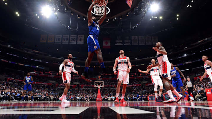 LOS ANGELES, CA - DECEMBER 9: DeAndre Jordan