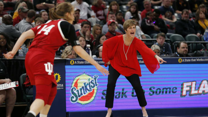 INDIANAPOLIS, IN – MARCH 08: Indiana Hoosiers Head Coach Teri Moren calls out to her offense during the Women’s B1G Tournament game between Indiana Hoosiers and the Iowa Hawkeyes on March 08, 2019 at Bankers Life Fieldhouse, in Indianapolis Indiana.(Photo by Jeffrey Brown/Icon Sportswire via Getty Images)