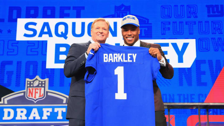 ARLINGTON, TX – APRIL 26: Saquon Barkley of Penn State poses with NFL Commissioner Roger Goodell after being picked #2 overall by the New York Giants during the first round of the 2018 NFL Draft at AT&T Stadium on April 26, 2018 in Arlington, Texas. (Photo by Tom Pennington/Getty Images)