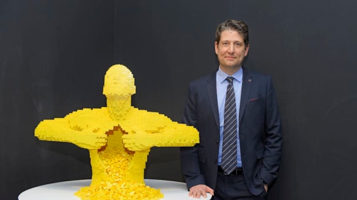 HAMBURG, GERMANY - MAY 11: Nathan Sawaya attends the preview of the exhibition 'Nathan Sawaya: The Art Of The Brick' at Kulturcompagnie on May 11, 2016 in Hamburg, Germany. (Photo by Christian Augustin/Getty Images)