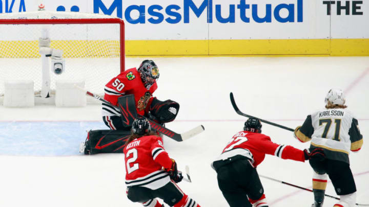 William Karlsson #71 of the Vegas Golden Knights scores a short-handed goal against Corey Crawford #50 of the Chicago Blackhawks at 4:12 of the fist period in Game Three of the Western Conference First Round. (Photo by Jeff Vinnick/Getty Images)