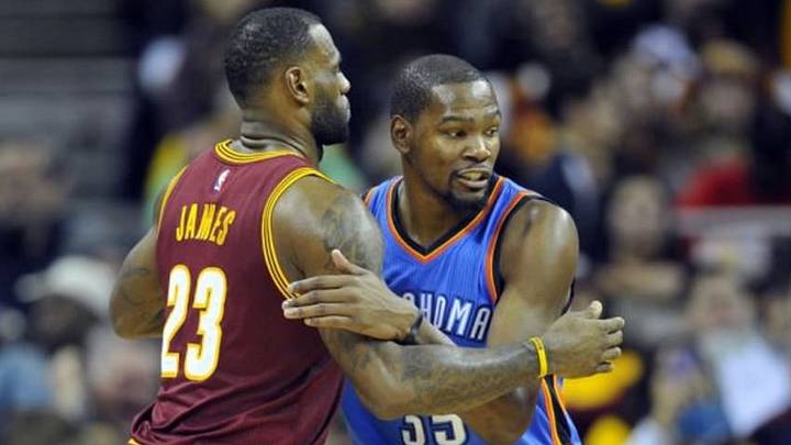 Dec 17, 2015; Cleveland, OH, USA; Cleveland Cavaliers forward LeBron James (23) is defended by Oklahoma City Thunder forward Kevin Durant (35) in the third quarter at Quicken Loans Arena. Mandatory Credit: David Richard-USA TODAY Sports Dec 17, 2015; Cleveland, OH, USA; Cleveland Cavaliers forward LeBron James (23) is defended by Oklahoma City Thunder forward Kevin Durant (35) in the third quarter at Quicken Loans Arena. Mandatory Credit: David Richard-USA TODAY Sports