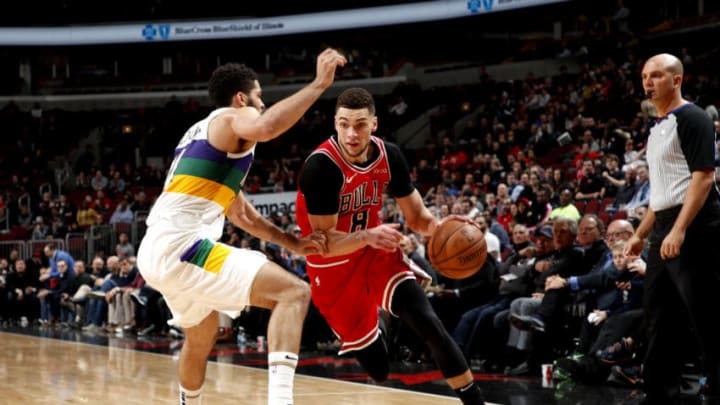 CHICAGO, IL - FEBRUARY 6: Zach LaVine #8 of the Chicago Bulls handles the ball against the New Orleans Pelicans on February 6, 2019 at United Center in Chicago, Illinois.