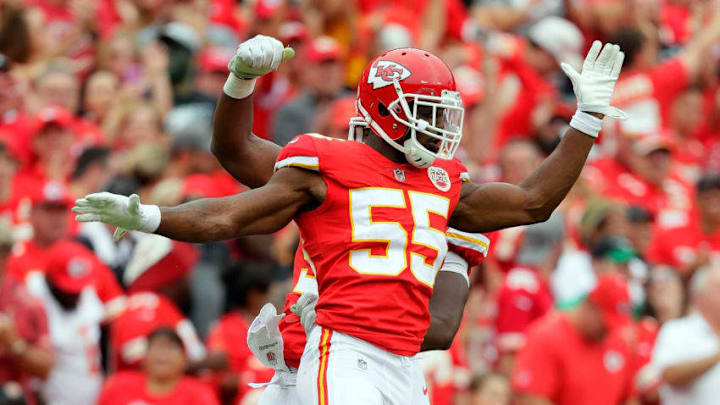 KANSAS CITY, MO - SEPTEMBER 17: Outside linebacker Dee Ford #55 of the Kansas City Chiefs celebrates after sacking quarterback Carson Wentz #11 of the Philadelphia Eagles during the 1st half of the game at Arrowhead Stadium on September 17, 2017 in Kansas City, Missouri. (Photo by Jamie Squire/Getty Images) KANSAS CITY, MO - SEPTEMBER 17: Outside linebacker Dee Ford #55 of the Kansas City Chiefs celebrates after sacking quarterback Carson Wentz #11 of the Philadelphia Eagles during the 1st half of the game at Arrowhead Stadium on September 17, 2017 in Kansas City, Missouri. (Photo by Jamie Squire/Getty Images)