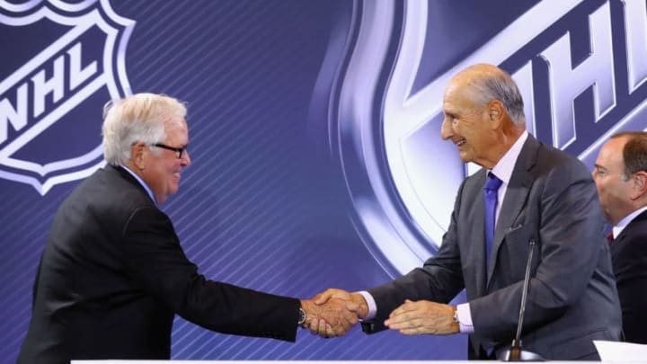 LAS VEGAS, NV - JUNE 22: Bill Foley (l) joins NHL Chairman of the Board Jeremy Jacbobs (r) on the podium during the Board Of Governors Press Conference prior to the 2016 NHL Awards at Encore Las Vegas on June 22, 2016 in Las Vegas, Nevada. (Photo by Bruce Bennett/Getty Images)