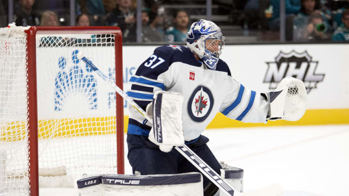 Will the Buffalo Sabres trade for Hellebuyck?